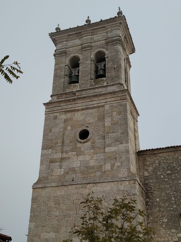Torre campanario de la iglesia de Quintanilla de Arriba